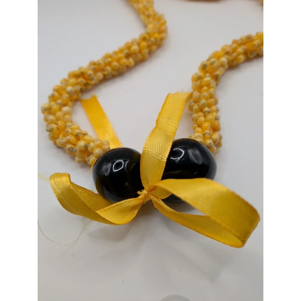 Hawaiian Yellow Seashell Necklace With‎ Puka Shells